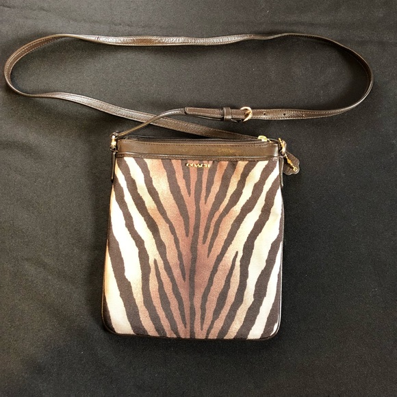 Coach Handbags - Coach Crossbody Purse Coach Handbags - Coach Crossbody Purse
